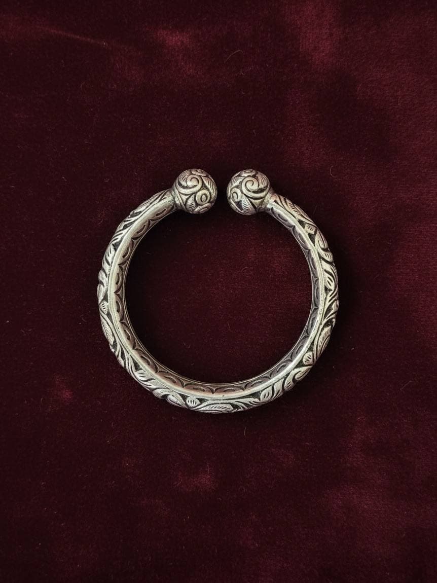 Mens Antique Kada
