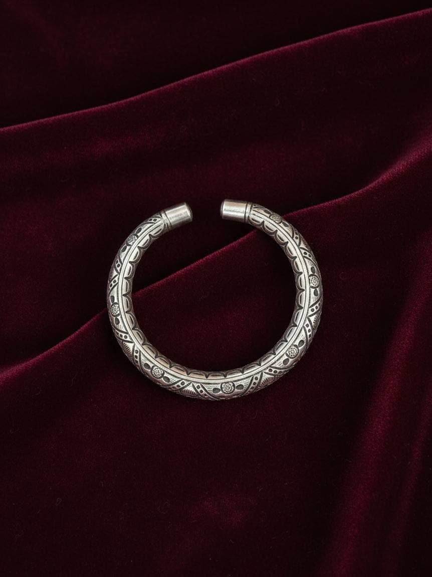 Mens Antique Kada